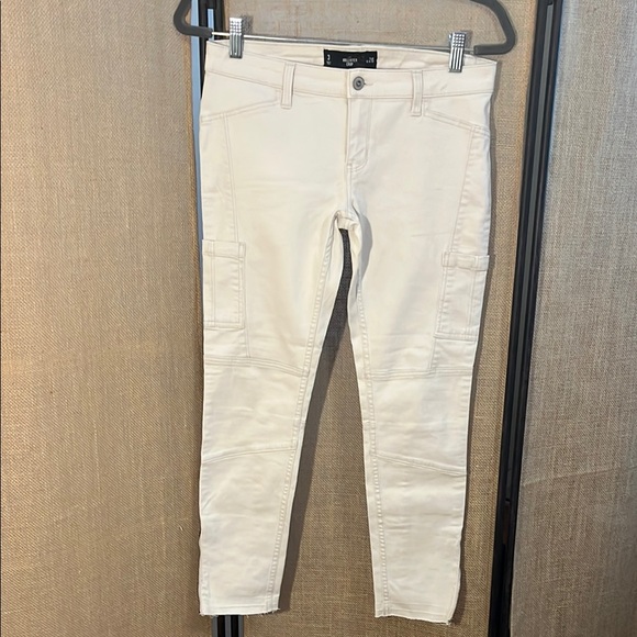 Hollister Denim - Hollister Cream Crop Pants